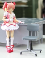 Офисный стол и стул 1/12 Posable Figure Accessory — FA03 — Office Desk and Chair — 1/12