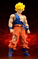 Фигурка Dragon Ball Z — Son Goku SSJ — Gigantic Series — Damage ver.