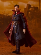 Аниме фигурка Avengers: Infinity War — Dr. Strange — S.H.Figuarts — 《Battle on Titan》 Edition