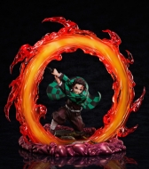 Лимитированная фигурка TV Anime Kimetsu no Yaiba Mugen Ressha Hen — Kamado Tanjirou — 1/8 — Hinokami Kagura Hekira no Ten